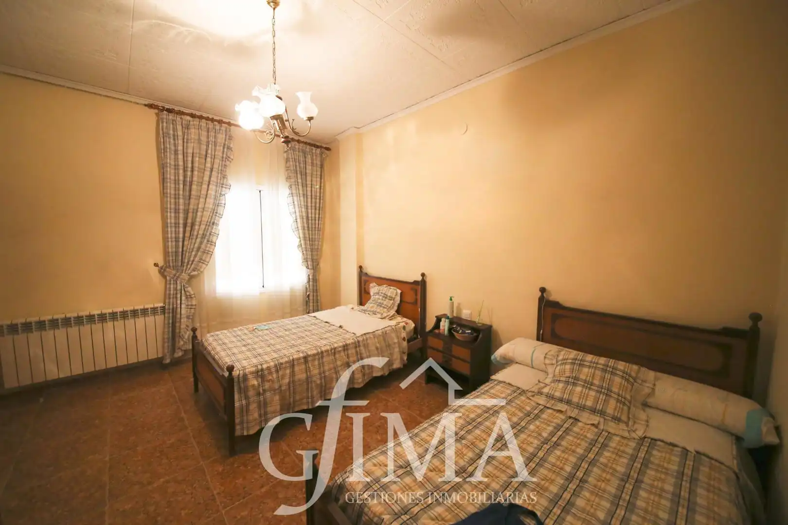 Bedroom of Houses for sale in Tomelloso  with Air Conditioner, Heating and Terrace