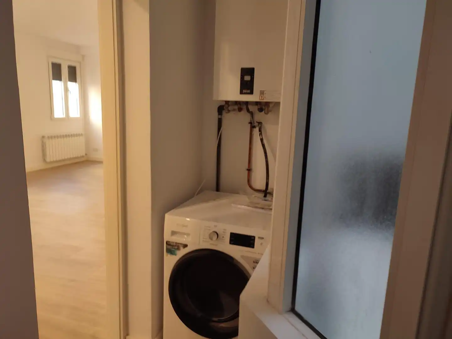 Bathroom of Flat for sale in Zaragoza  with Air Conditioner, Heating and Furnished