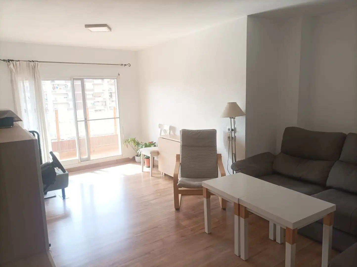 Sala d'estar de Pis en venda en Valencia amb Aire condicionat, Traster i Balcó