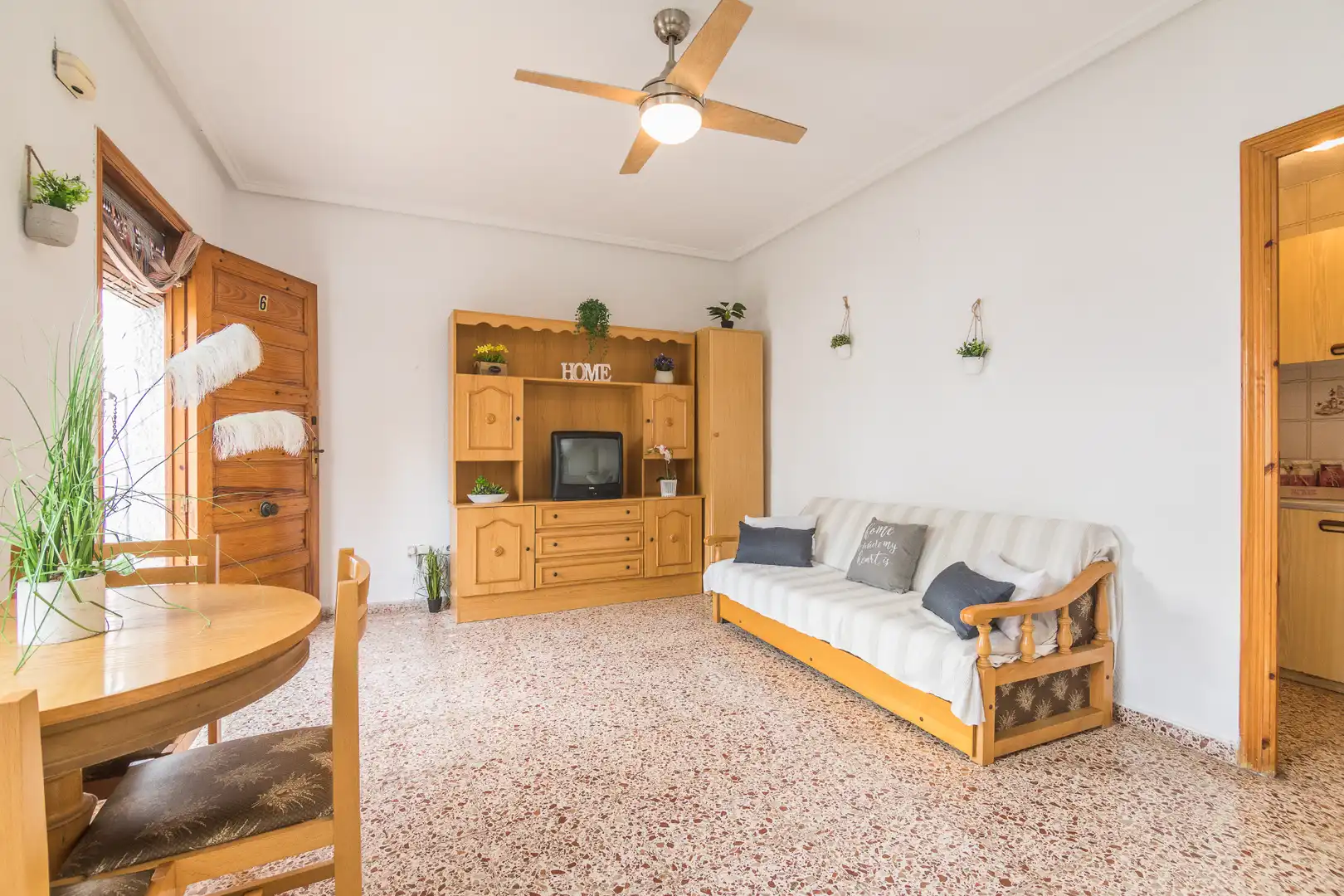 Sala d'estar de Casa o xalet en venda en Santa Pola amb Terrassa, Moblat i Balcó
