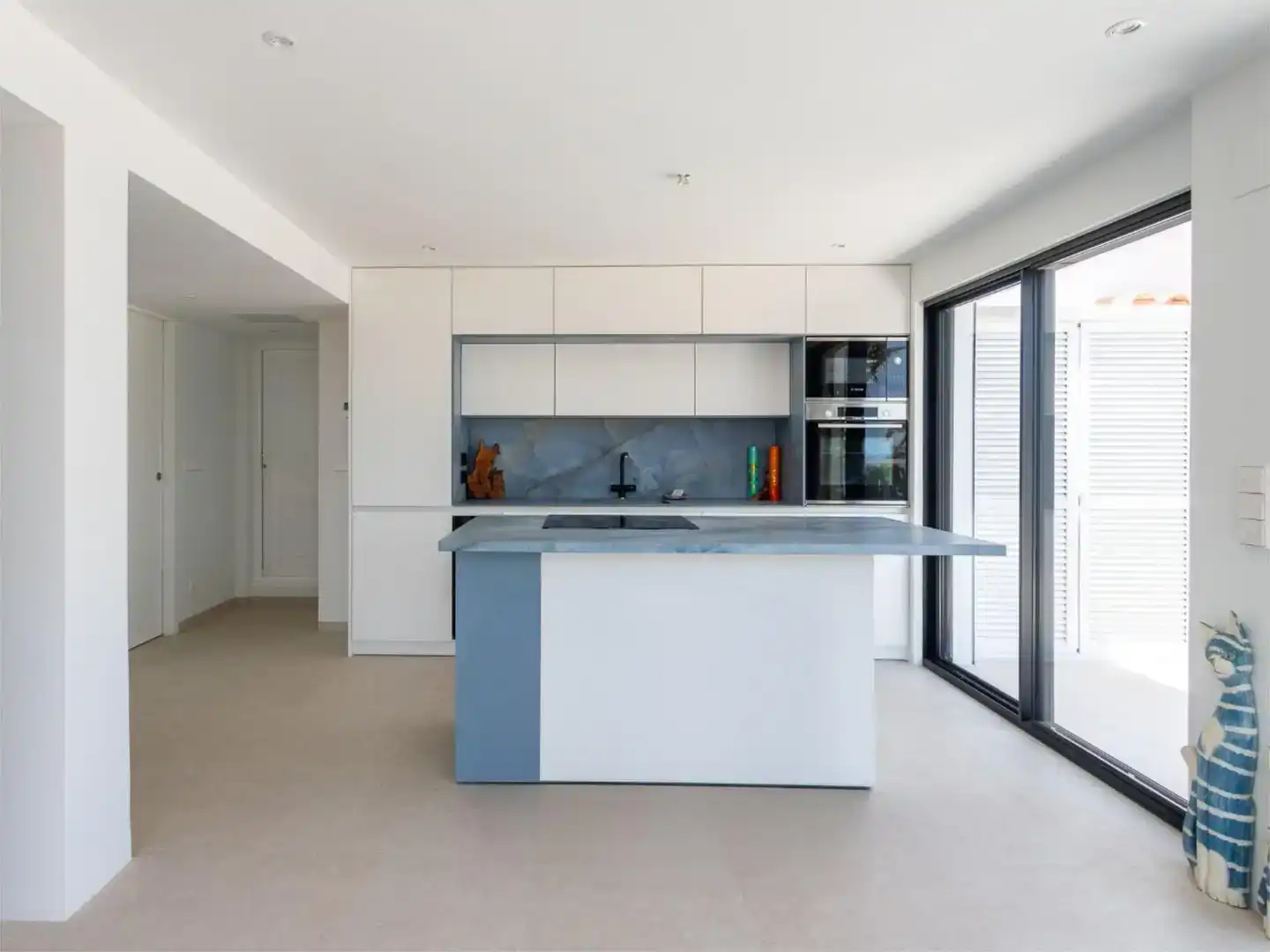 Kitchen of Flat for rent in Dénia  with Air Conditioner, Private garden and Storage room