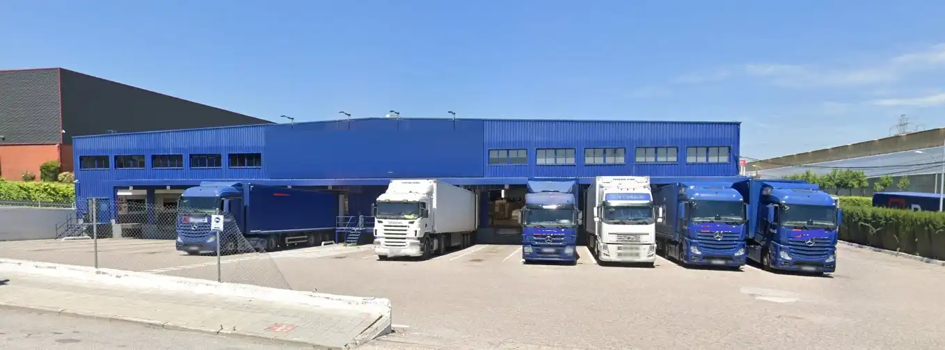 Aparcament de Nau industrial de lloguer en Castellbisbal amb Calefacció i Alarma