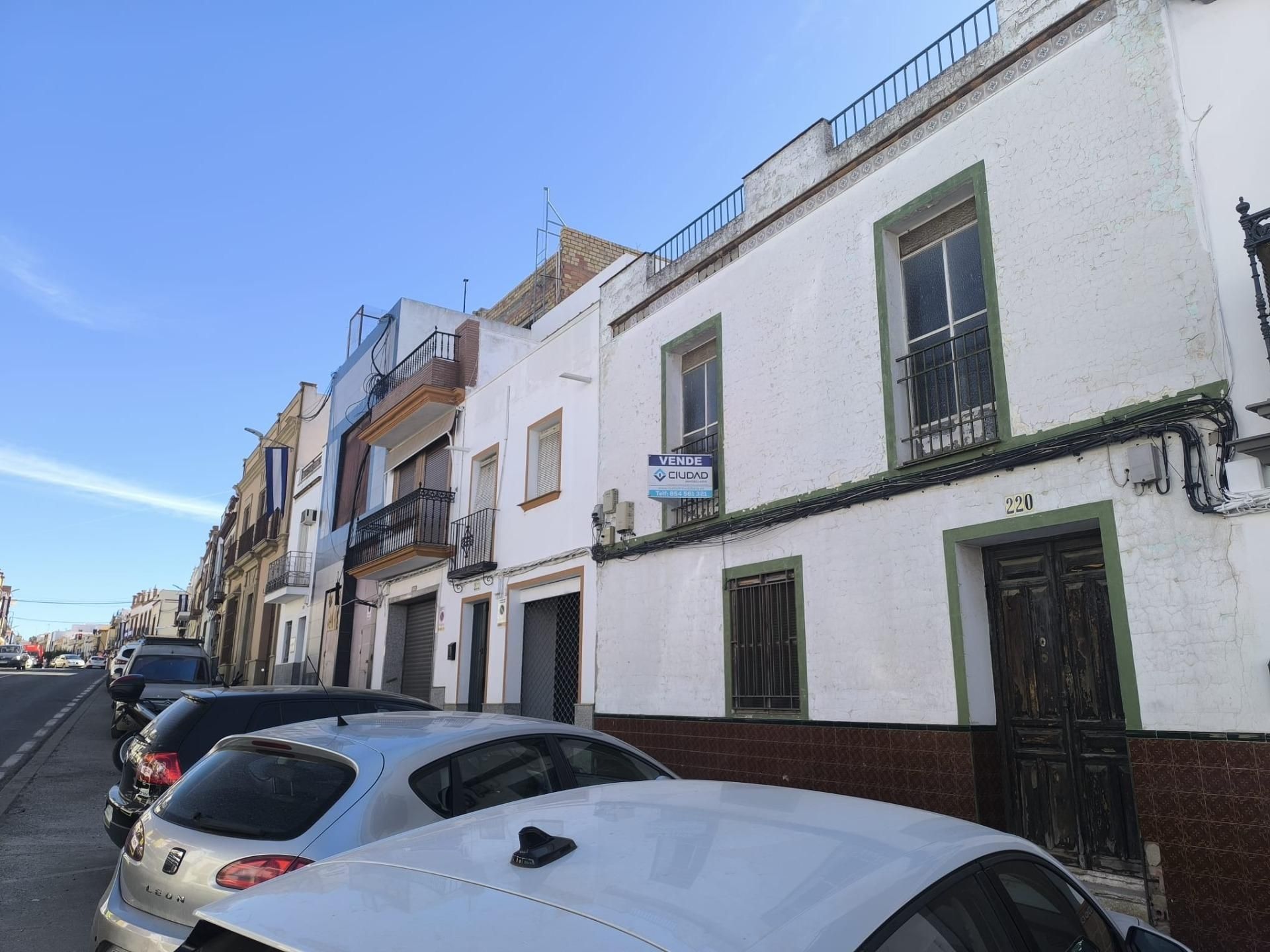 Vista exterior de Casa o xalet en venda en El Viso del Alcor