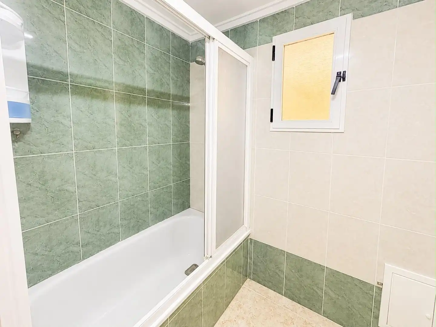 Ground floor for rent in El Molino