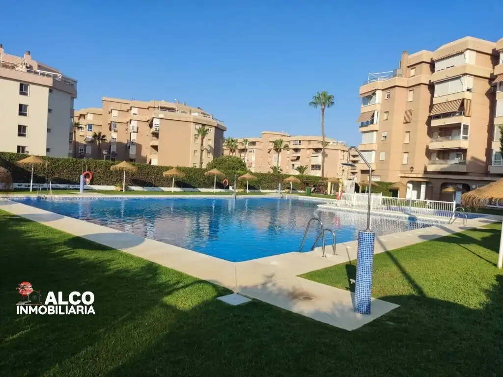 Piscina de Piso en venta en Torrox con Terraza y Piscina