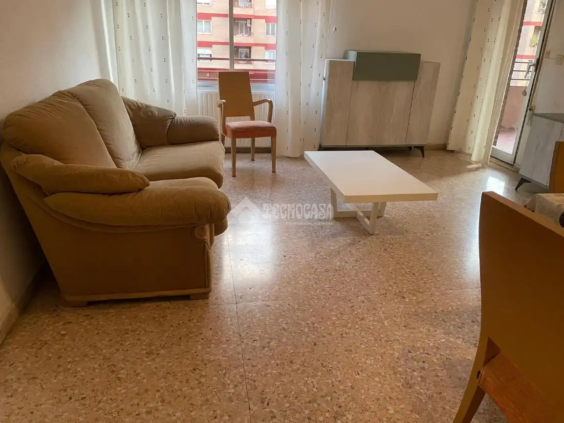 Flat for rent in Parque de los Cineastas