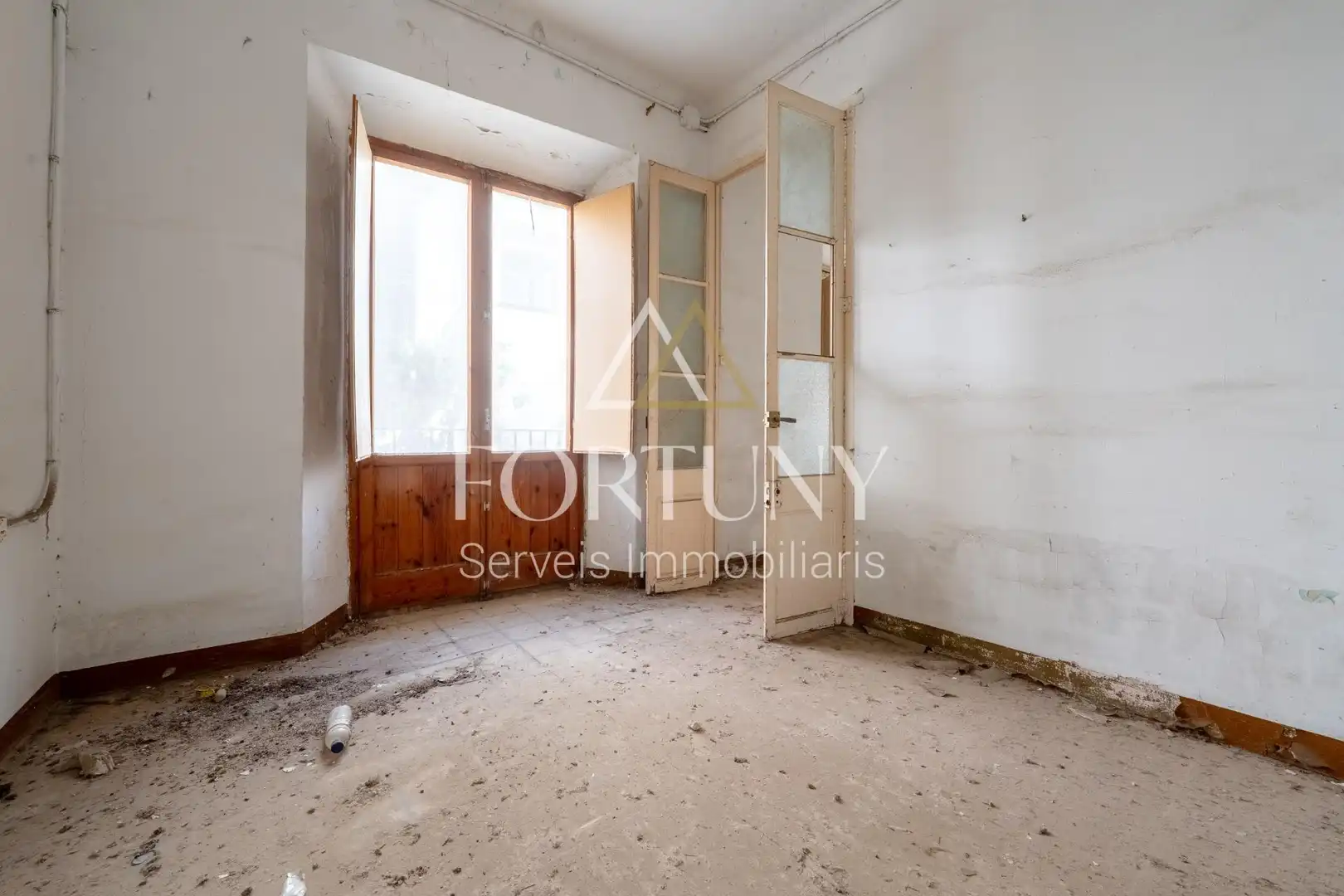 Edificio en venta en TORRES JORDI, L'Espluga de Francolí