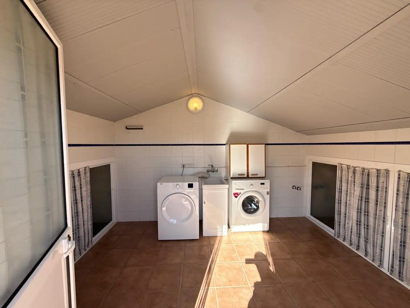 Cuina de Casa o xalet en venda en Antequera amb Aire condicionat, Jardí privat i Terrassa