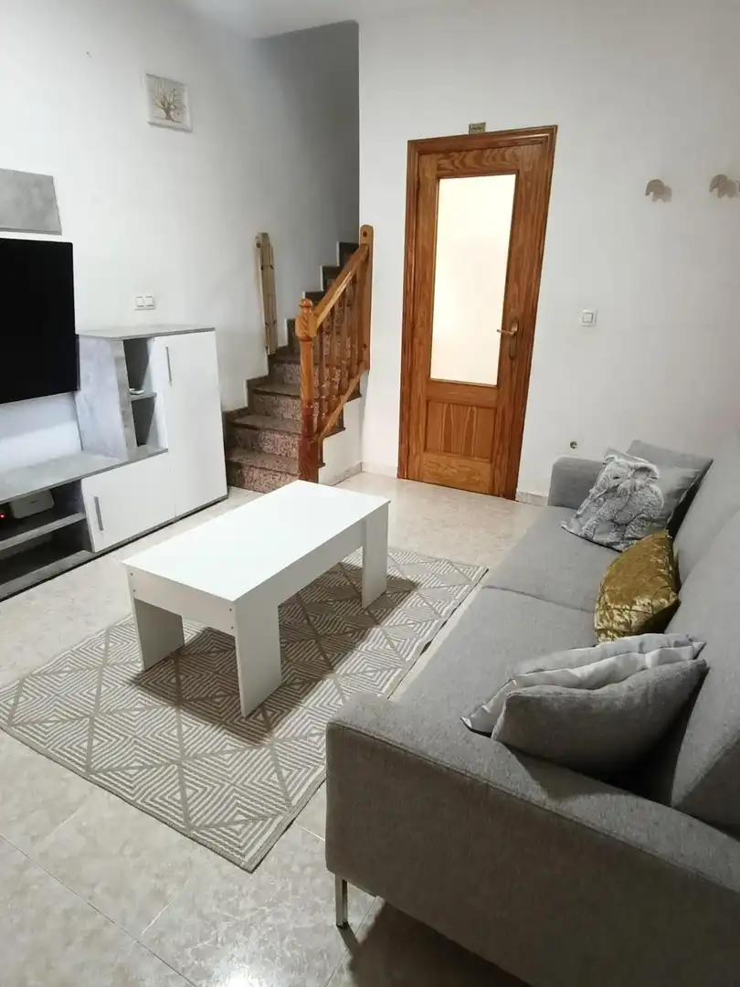 Sala d'estar de Finca rústica en venda en Torrevieja amb Aire condicionat, Jardí privat i Piscina