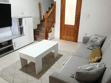 Casa rústica con piscina en venta en Zona Carrefour - Urbanizaciones