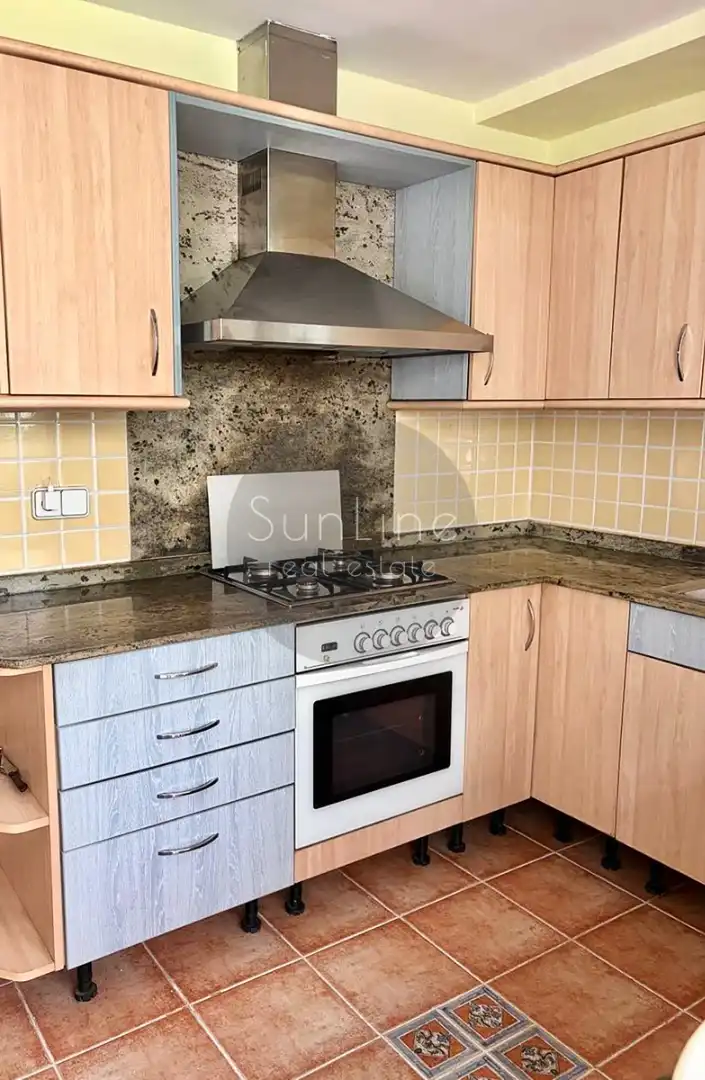 Cuina de Pis de lloguer en Valencia amb Aire condicionat, Terrassa i Moblat