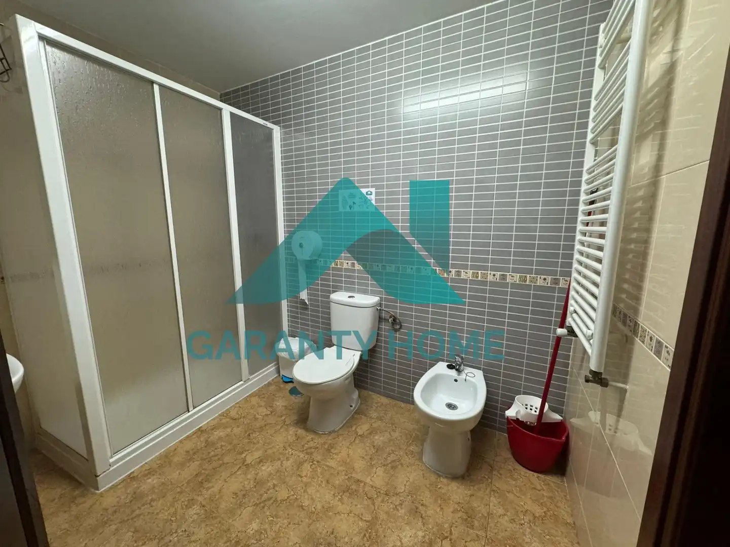 Bathroom of Buildings for sale in Cáceres