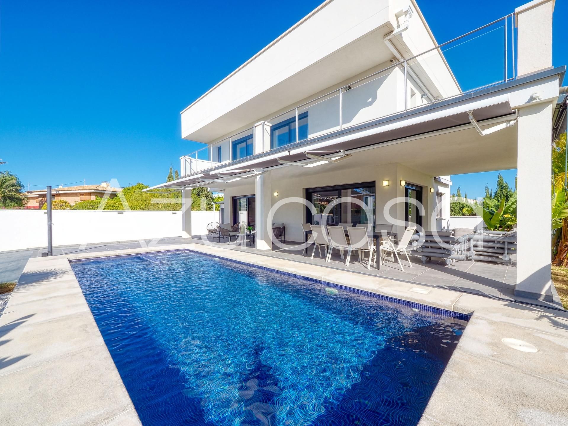 Exterior view of House or chalet for sale in Sant Joan d'Alacant  with Air Conditioner, Terrace and Swimming Pool