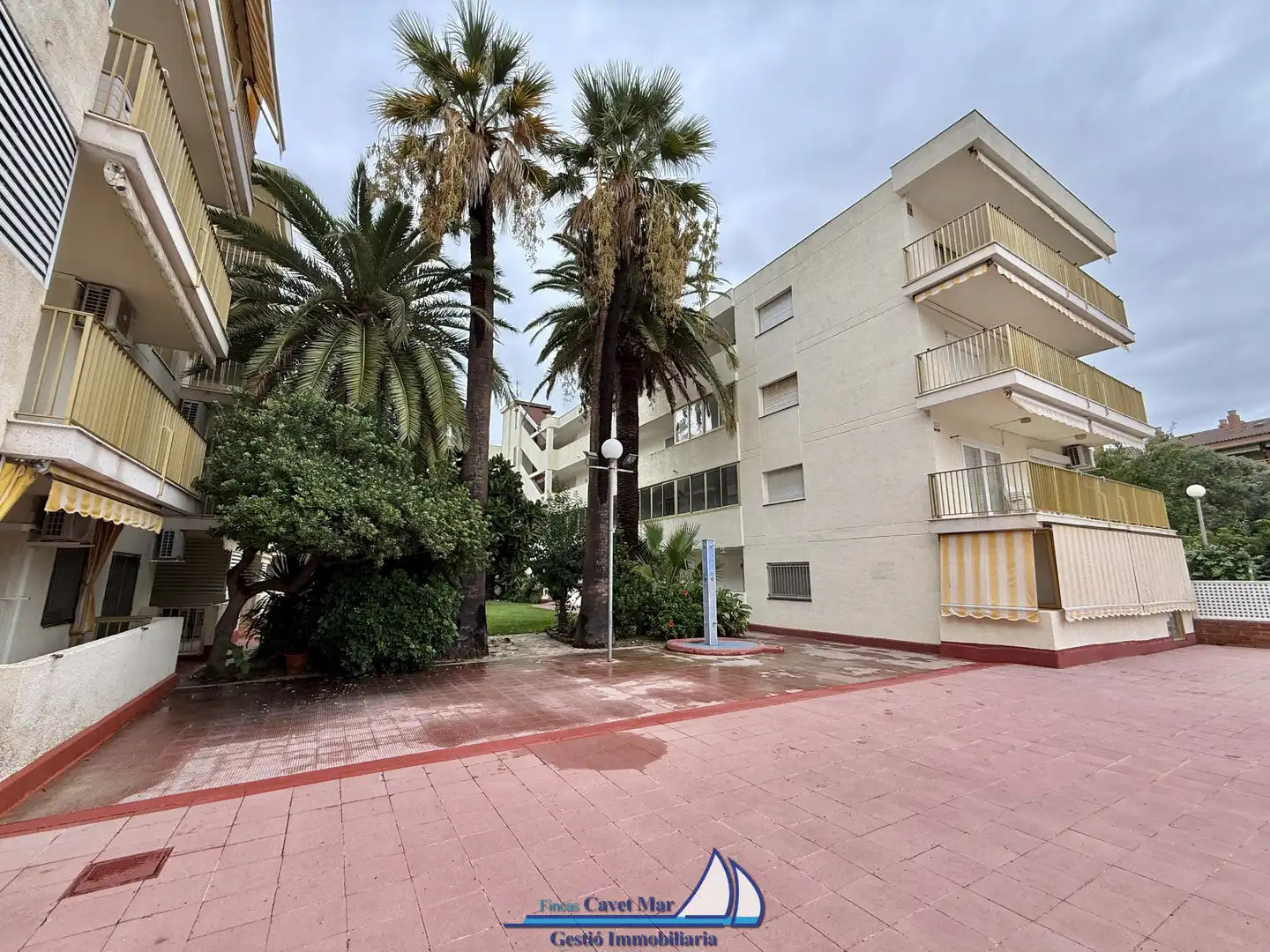 Appartement compact avec piscine à vendre à Avinguda de la Diputació 79, imagen 3