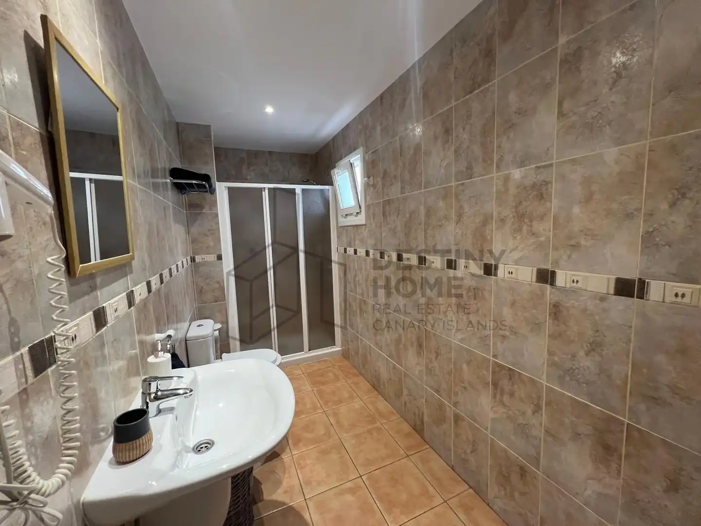 Badezimmer von Wohnungen zum Verkauf in La Oliva mit Abstellraum, Möbliert und Gemeinschaftspool