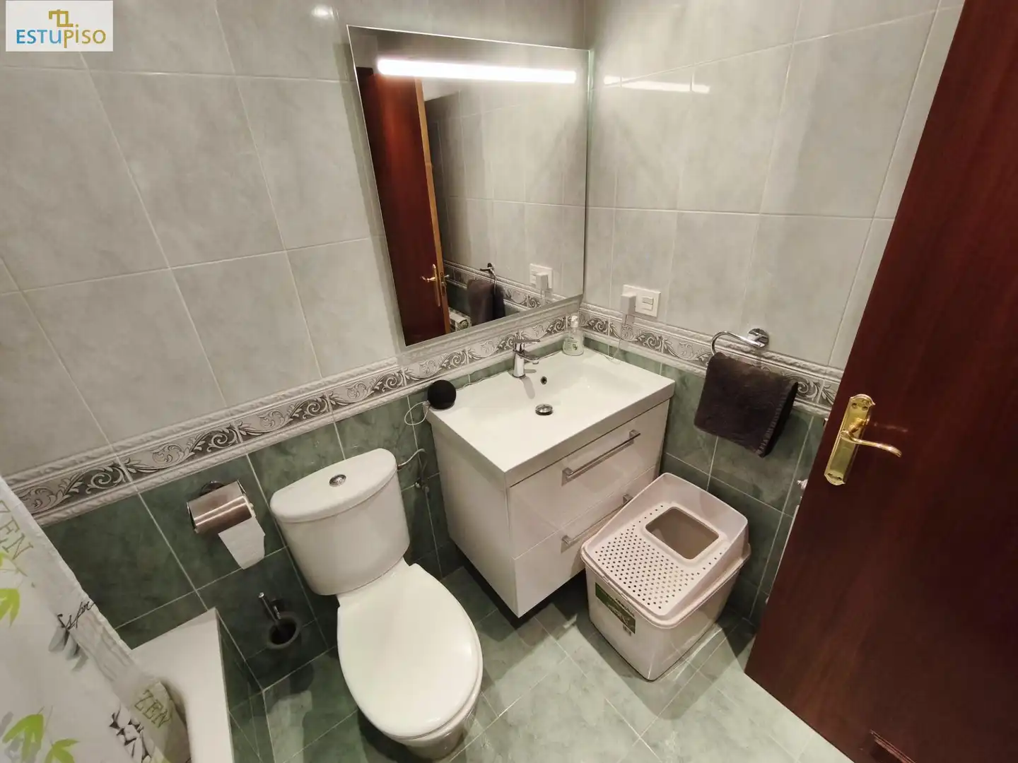 Bathroom of Flat for sale in Salburua - Arantzabela