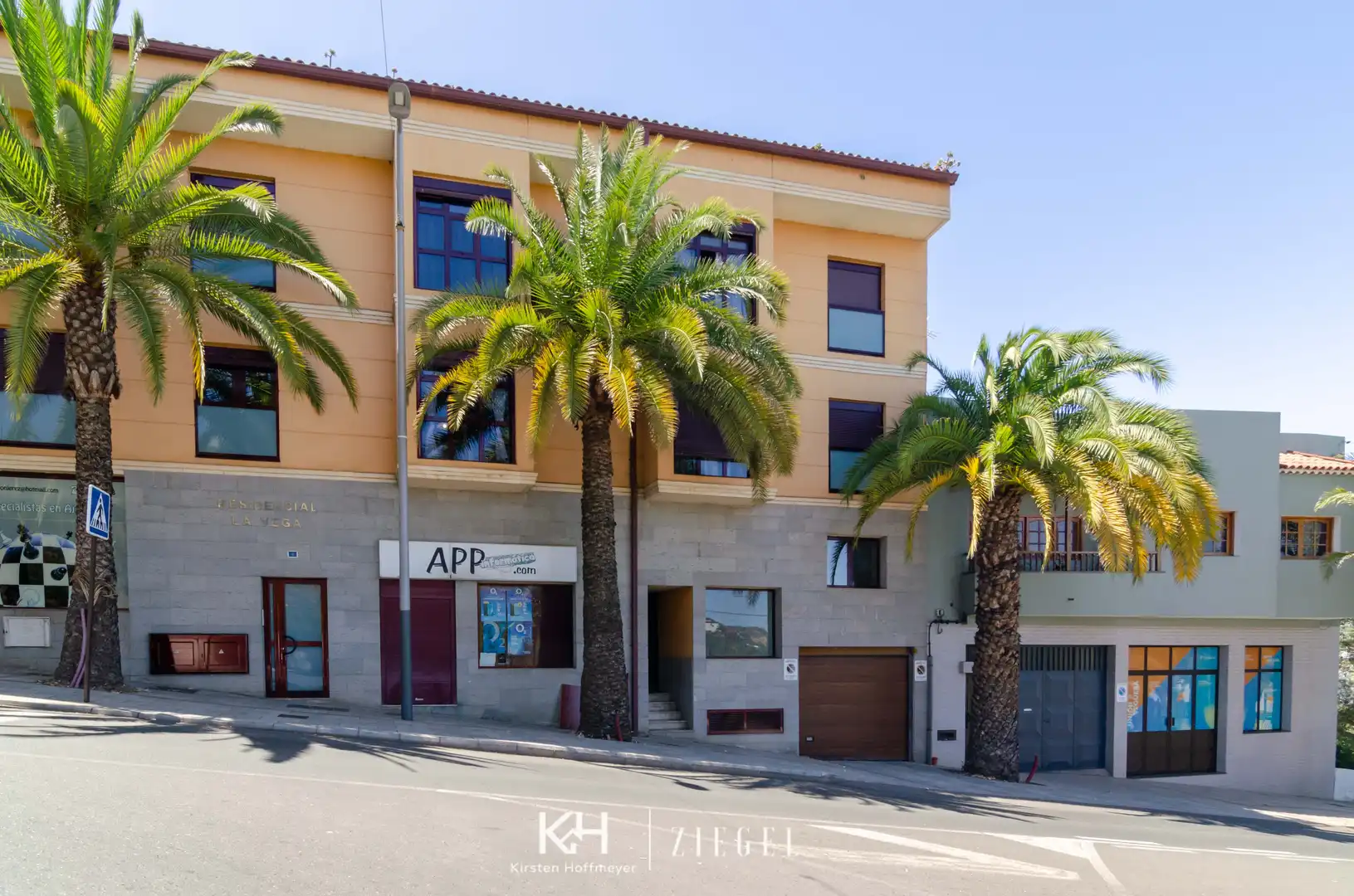 Local comercial en venta en Avenida Tinamar 4