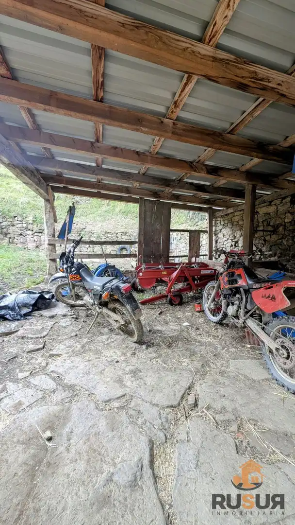 Parking de Finca rústica en venta en Cabezón de Liébana con Balcón
