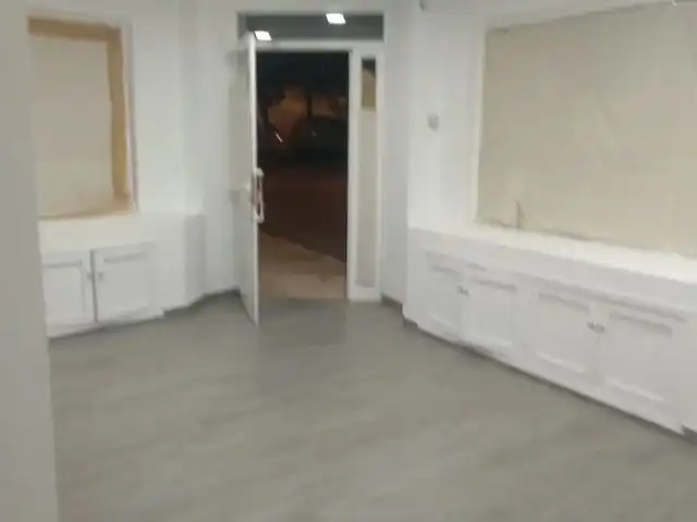 Geschaftsraum zur Miete in Baena