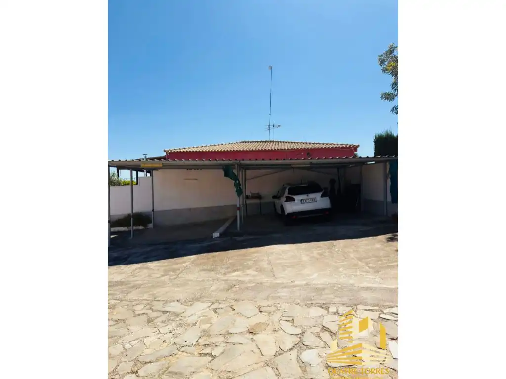 Parking of Houses for sale in Riba-roja de Túria