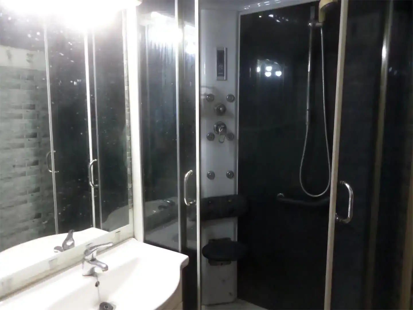 Bathroom of Flat for sale in Berja  with Air Conditioner
