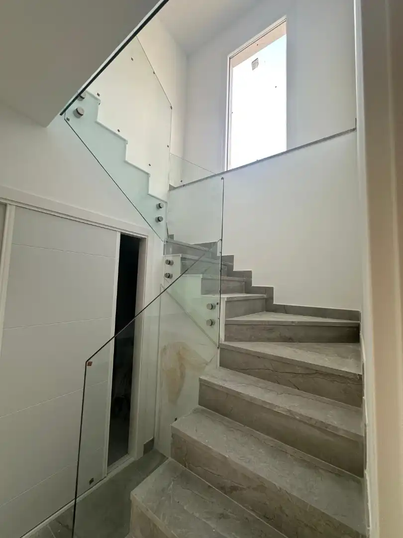 Houses for sale in Móstoles  with Air Conditioner, Heating and Private garden