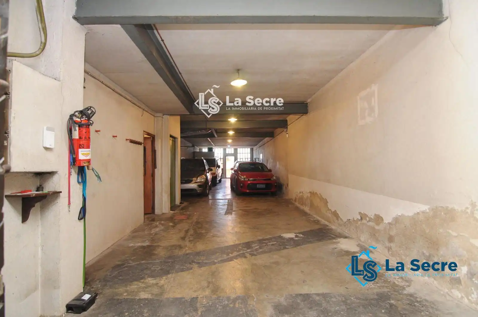 Parking de Casa o chalet en venta en Martorell con Terraza y Piscina