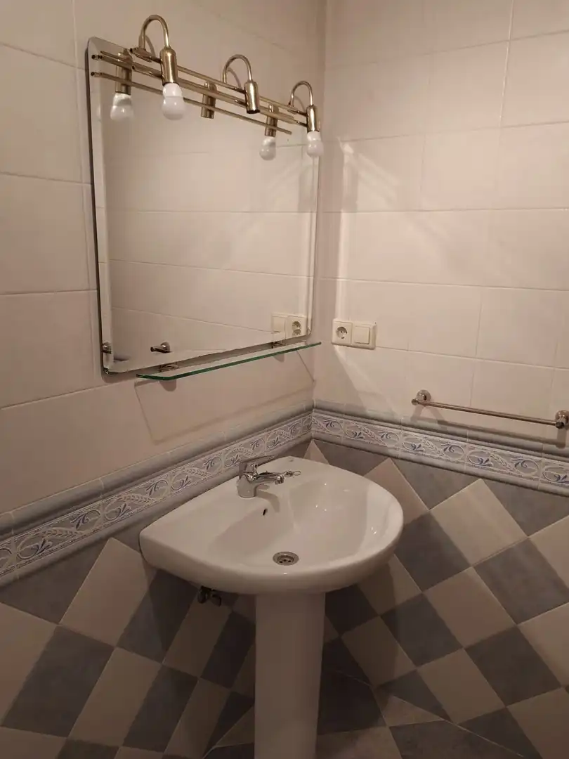Bathroom of Houses for sale in Casarabonela