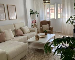 Sala d'estar de Pis de lloguer en San Fernando amb Moblat, Forn i Rentadora