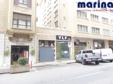 Local comercial de lloguer a Calle Amaya 5