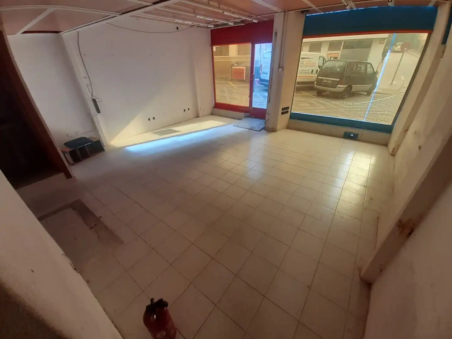 Local comercial en venda a Casco Antiguo