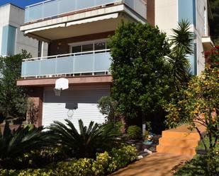 Exterior view of House or chalet for sale in  Tarragona Capital  with Air Conditioner, Terrace and Swimming Pool