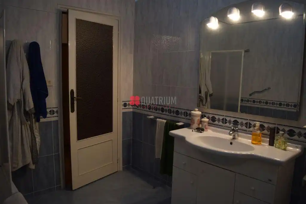 Bathroom of Flat for sale in Arzúa  with Heating, Terrace and Storage room