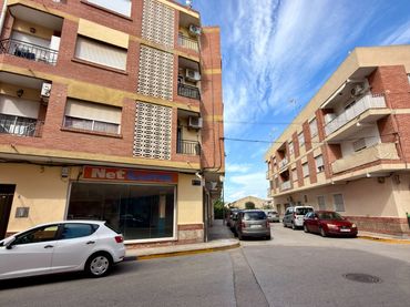 Flat with balcony for sale in Formentera del Segura