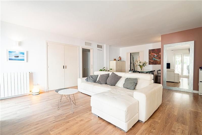 Living room of Flat for sale in  Palma de Mallorca  with Air Conditioner, Terrace and Storage room