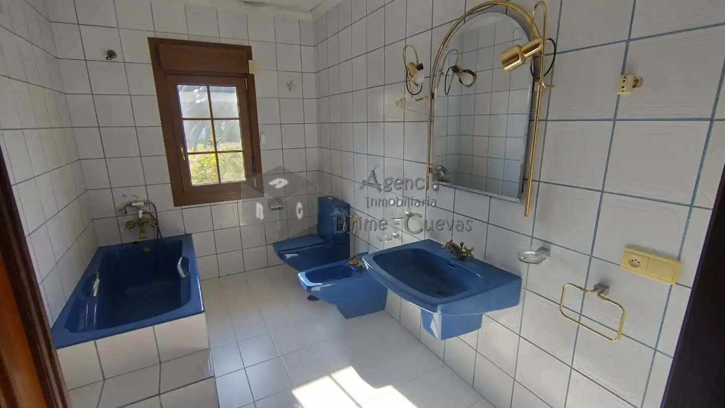 Bathroom of Houses for sale in Castrillón  with Heating, Private garden and Terrace