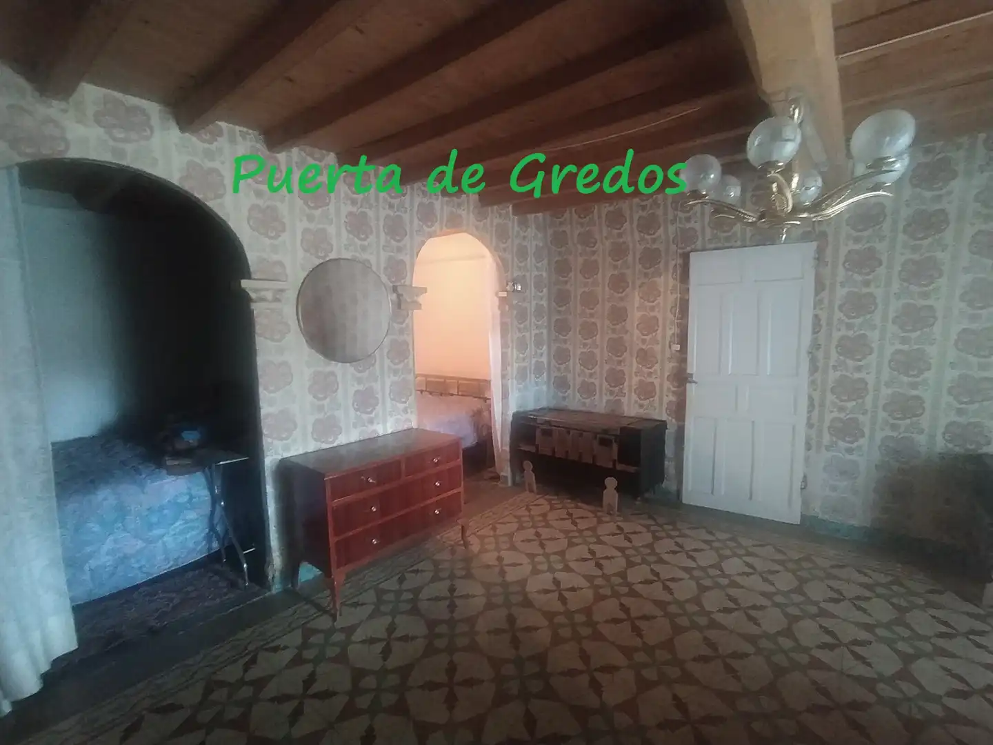Dormitori de Casa o xalet en venda en Navamorales amb Jardí privat