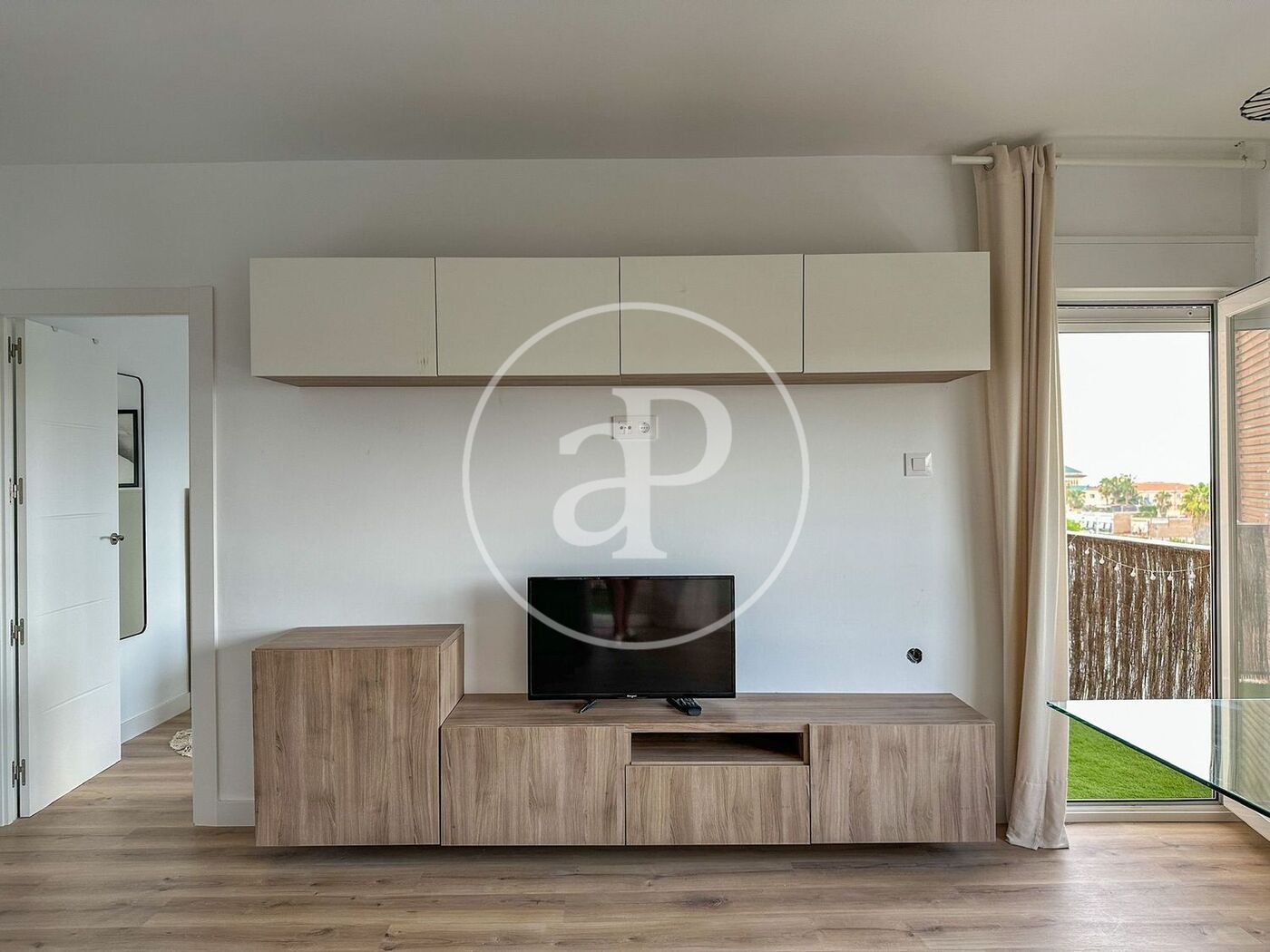 Flat to rent in C. de la Marina, El Cabanyal - El Canyamelar