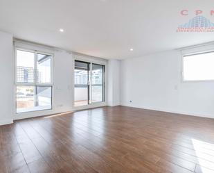 Living room of Flat to rent in  Madrid Capital  with Air Conditioner, Heating and Terrace