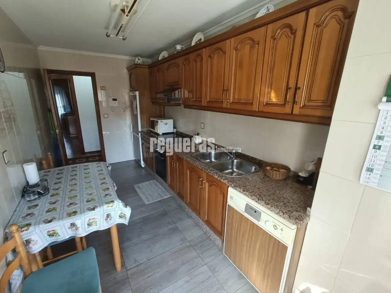 Wohnung mit Aufzug zum Verkauf in Calle Fernando Morán, imagen 3