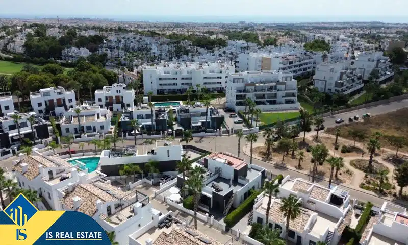 Detached house with pool for sale in Orihuela Costa, imagen 4
