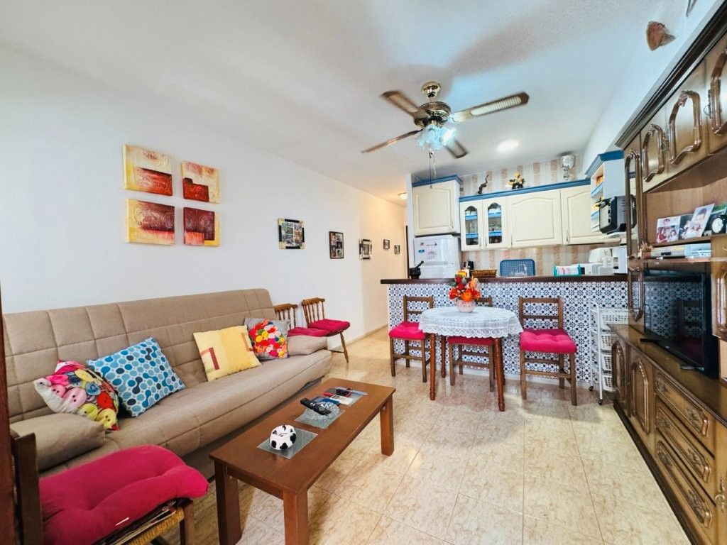 Living room of Apartment for sale in Torrevieja  with Terrace, Furnished and Washing machine