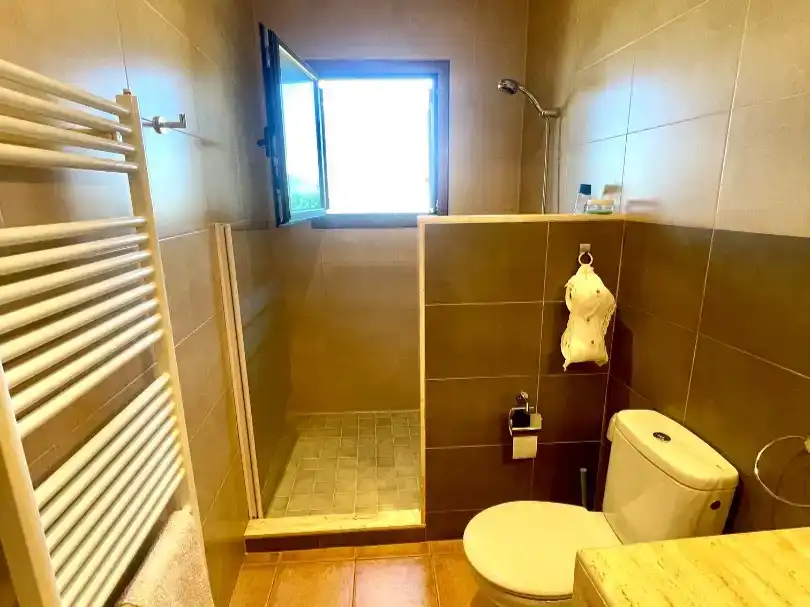 Baño de Piso en venta en Isona i Conca Dellà con Jardín privado, Amueblado y Balcón