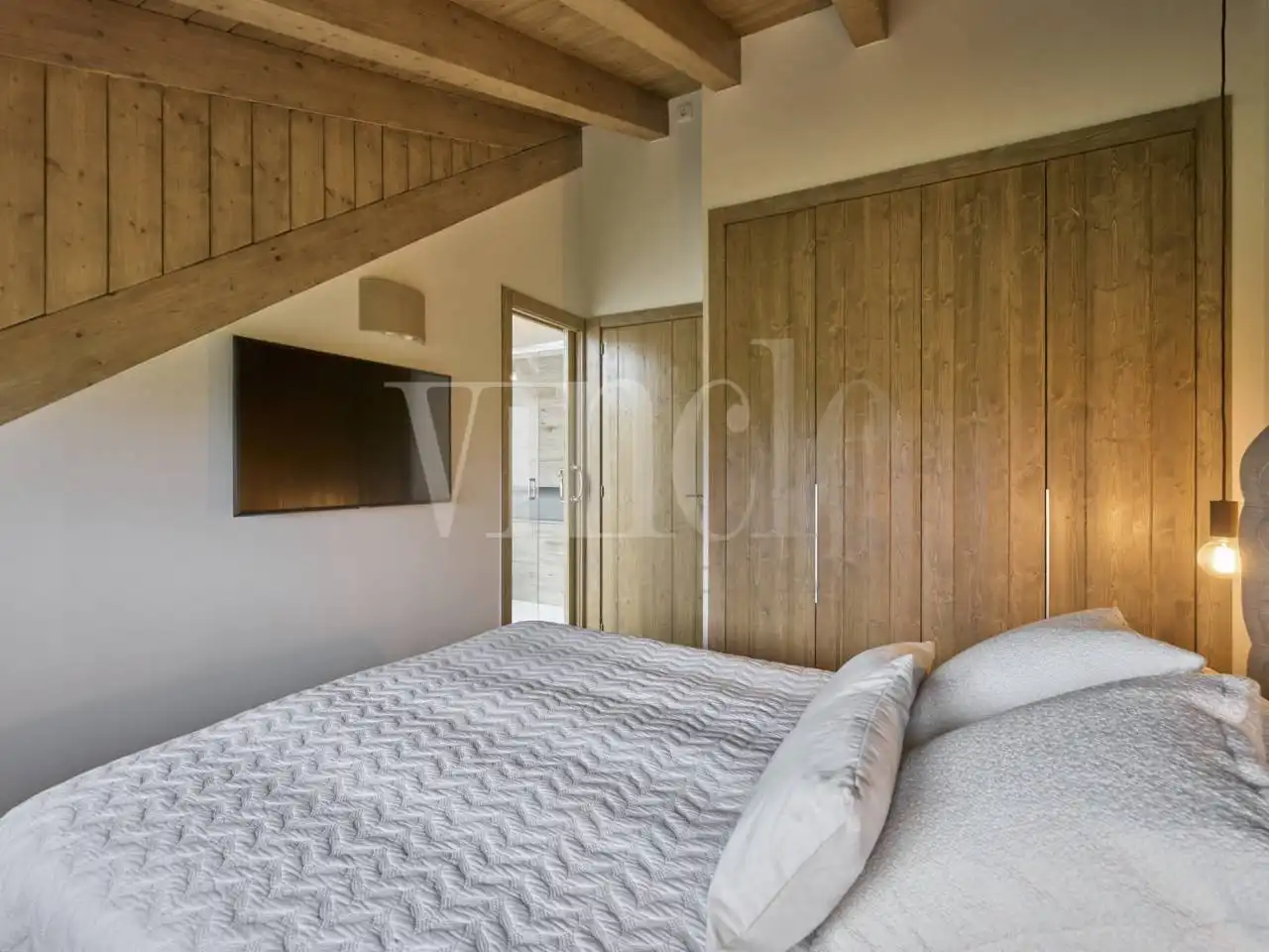 Dormitori de Casa adosada en venda en Alp amb Calefacció, Jardí privat i Parquet