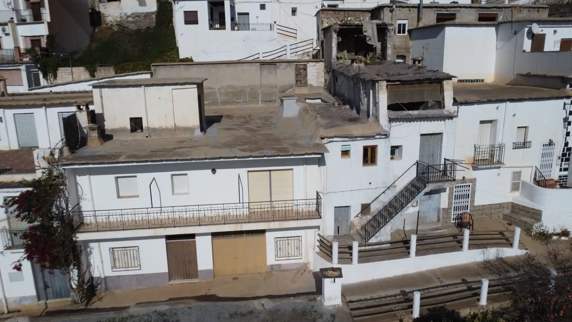 Außenansicht von Einfamilien-Reihenhaus zum Verkauf in Nevada mit Terrasse, Möbliert und Balkon