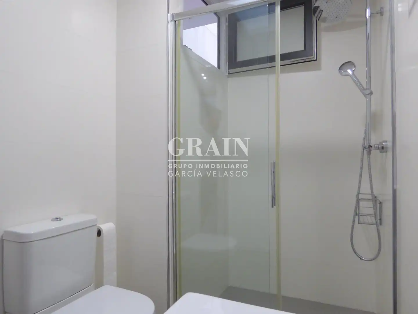 Bathroom of Houses for sale in Albacete  with Heating, Terrace and Storage room