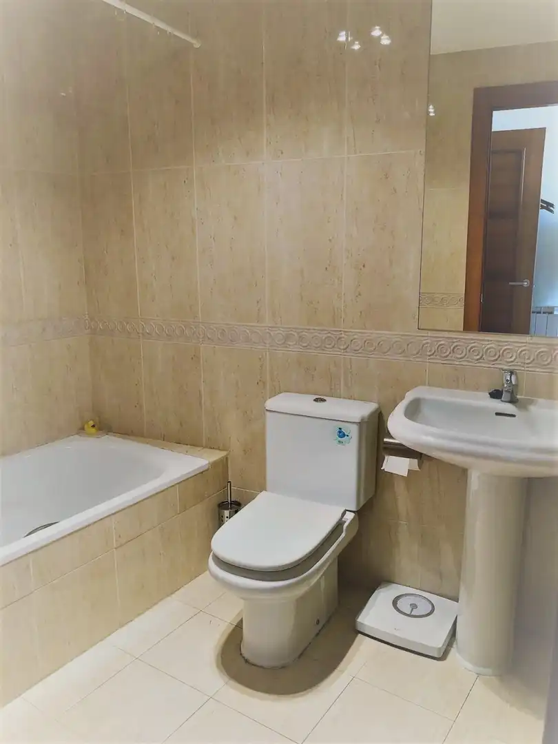 Bany de Apartament en venda en Valladolid amb Aire condicionat, Calefacció i Parquet