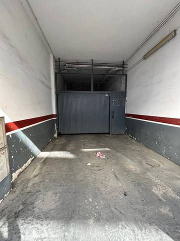 Garaje en Venta en Calle Francisco Verdú en Altozano - Conde Lumiares