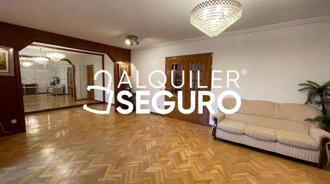 Foto 3 de Piso de alquiler en De Fernando Delgado, Vista Alegre,  Madrid Capital