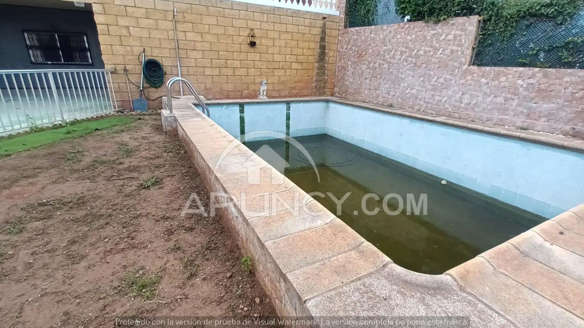 Piscina de Casa o xalet en venda en Alcalá de Guadaira amb Aire condicionat, Calefacció i Jardí privat